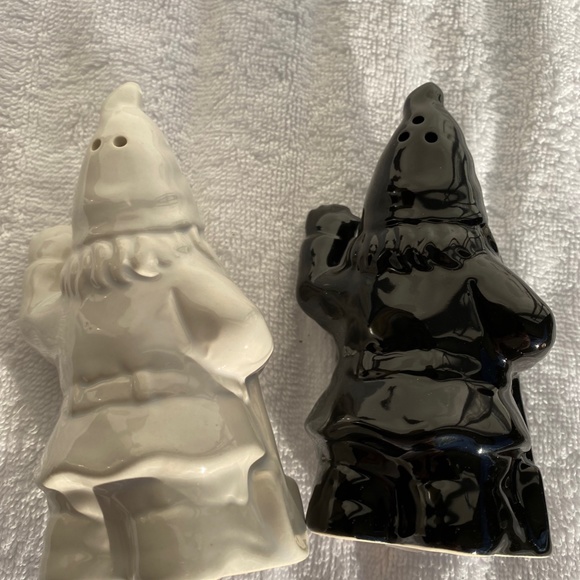 Gnome Salt and Pepper shakers - Picture 5 of 7